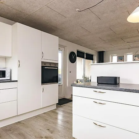 Nyaraló 6 Person In *