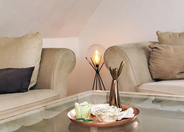 6 Person In Nyaraló