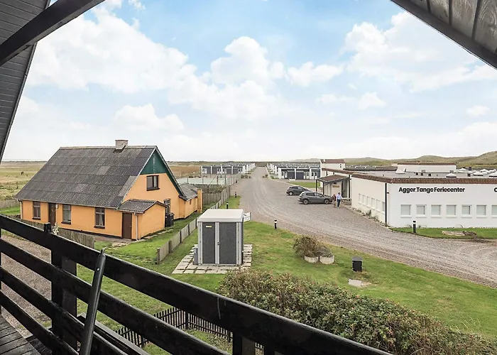 6 Person In Nyaraló *